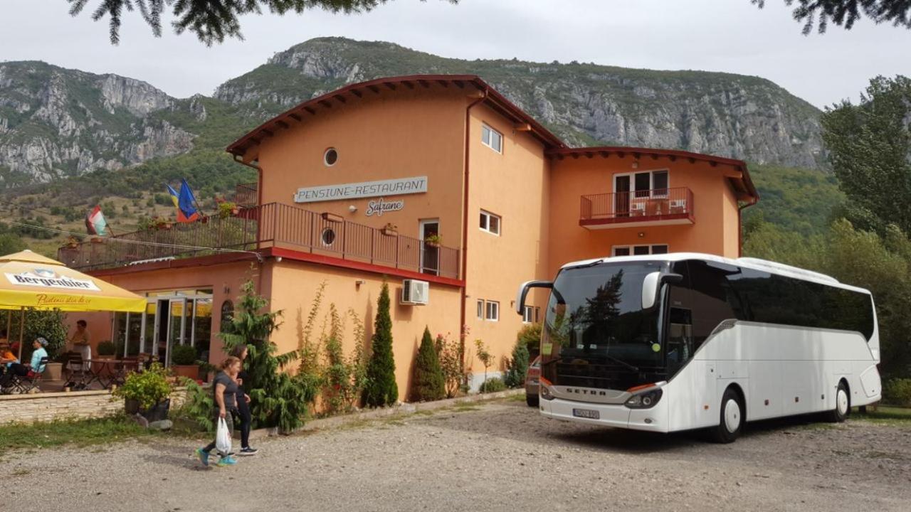 Pensiune Safrane Băile Herculane Exterior photo